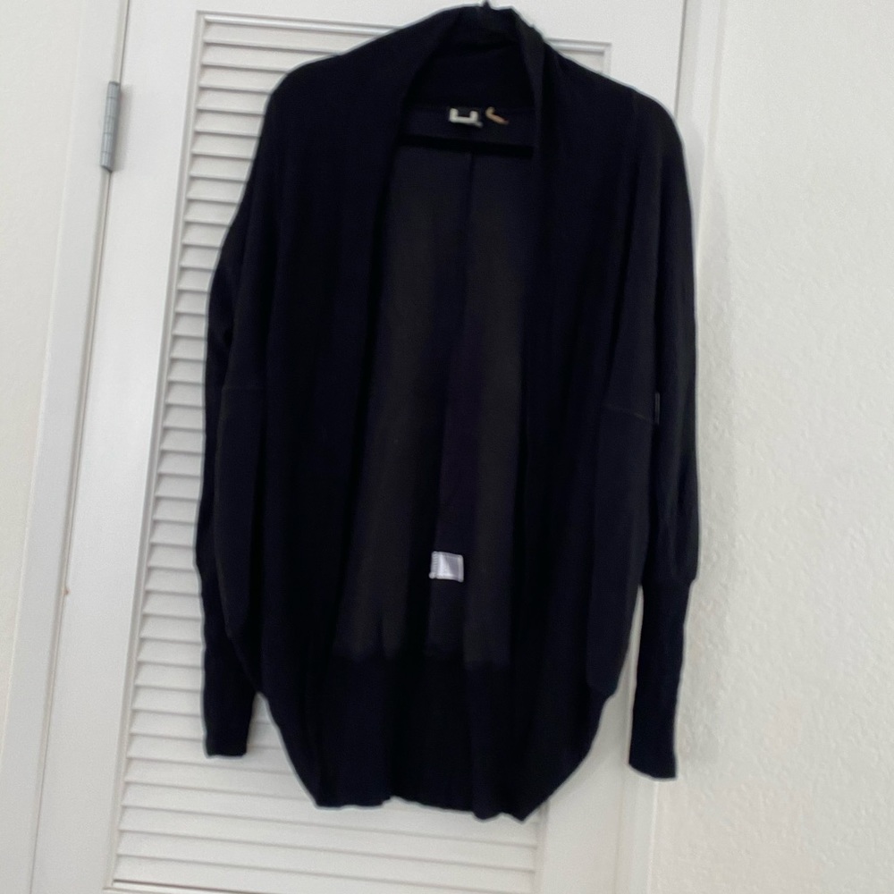 Anthropologie H By Bordeaux Fleece Cardigan.Perfect to dress up or down! Size S